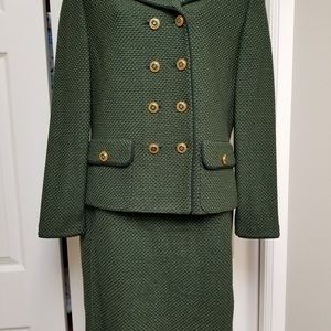 ST JOHN VINTAGE SUIT JACKET SKIRT SIZE 10 MINT